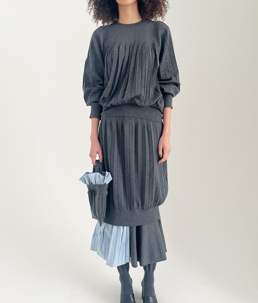 Pleats top
