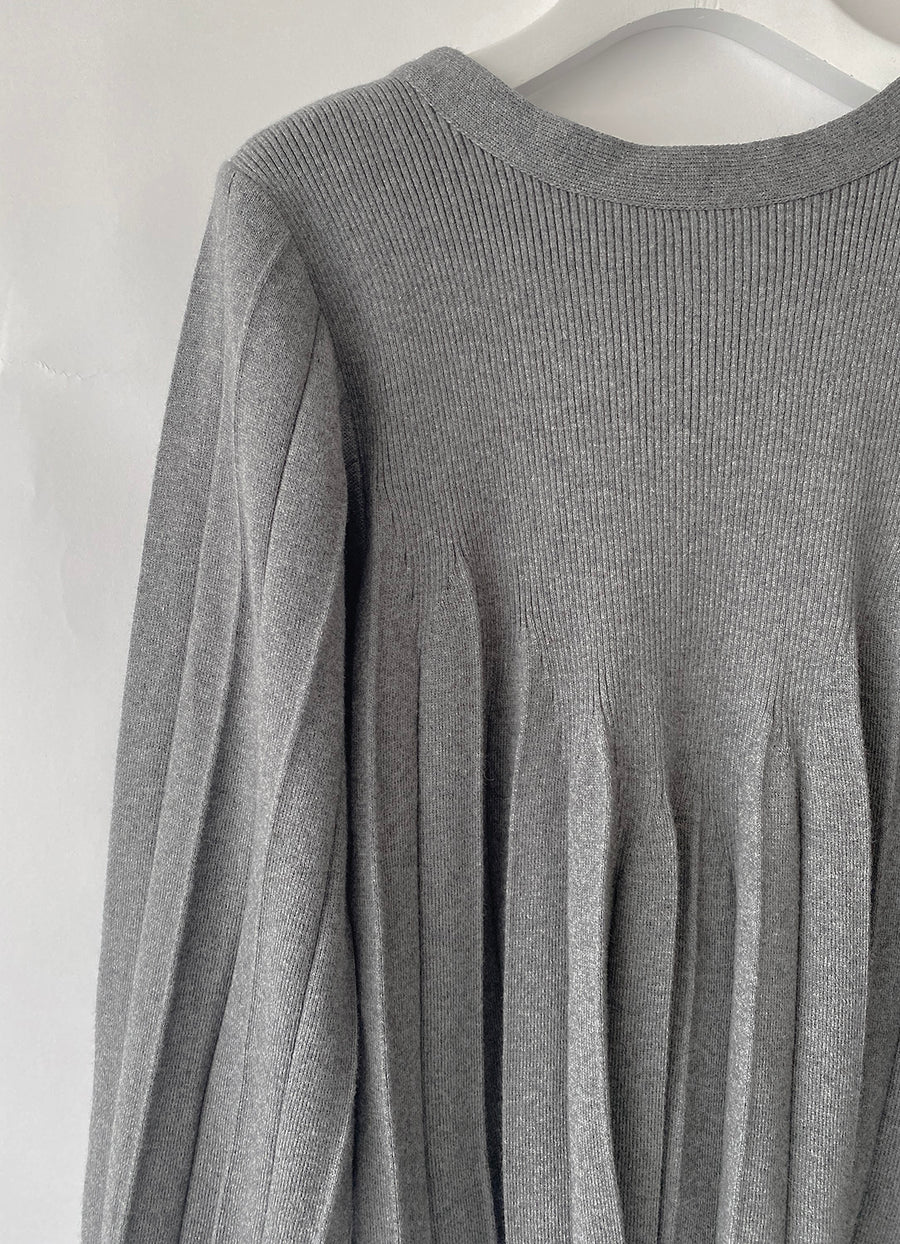Pleated top