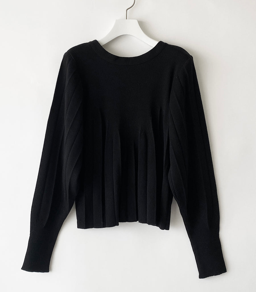 Pleated top